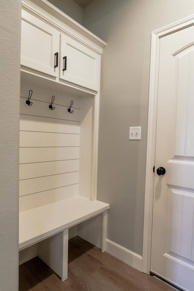 Building Photo - 4 bed 2 bath Cooper ISD