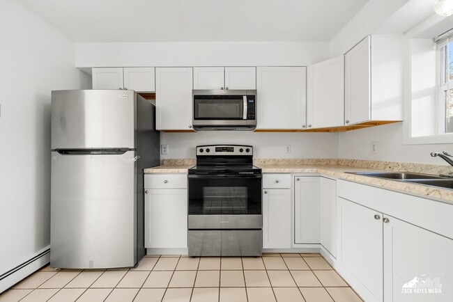 Building Photo - 19033 Whirlaway Rd