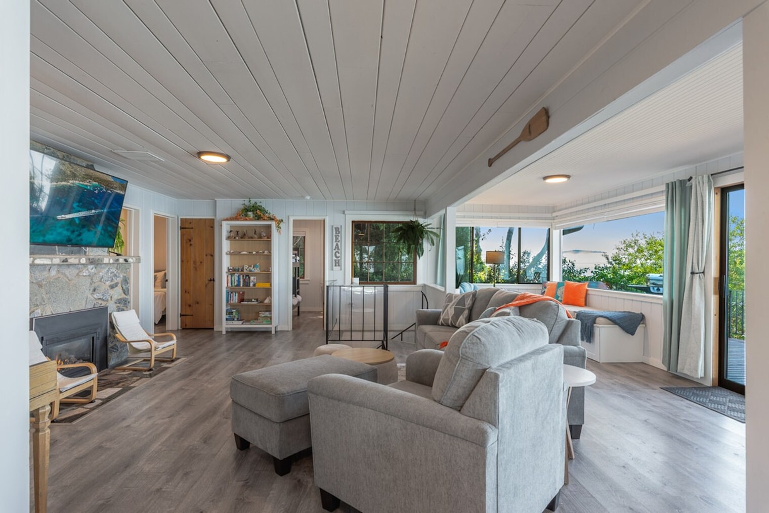 Building Photo - 2038 S Breezy Point Rd