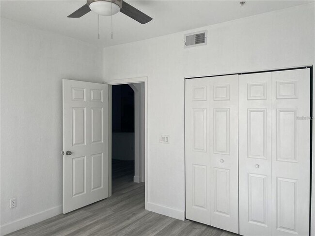 Building Photo - 822 Camargo Way