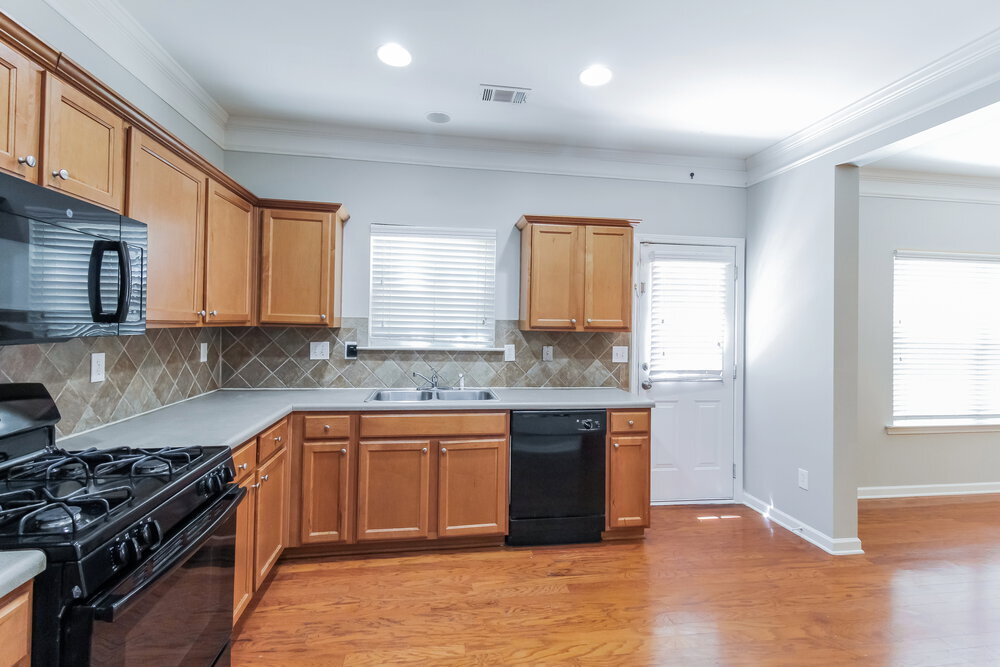Building Photo - 2032 Appaloosa Way