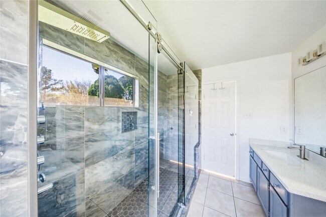 Building Photo - 19519 Mallard Lake Ln