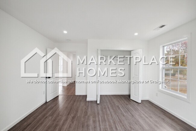 Building Photo - 4310 Ohls Ave