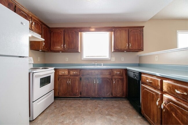 Building Photo - 1945 Timberline Cir