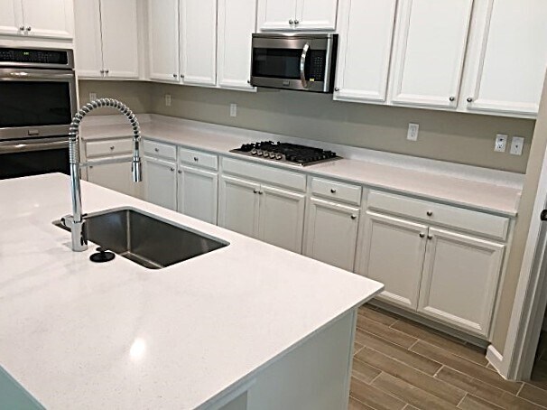 Building Photo - 200 Otero Point