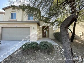 Building Photo - 41389 W Cielo Ln