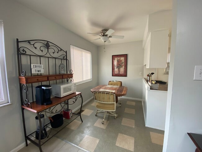 Building Photo - 118 Pulaski St