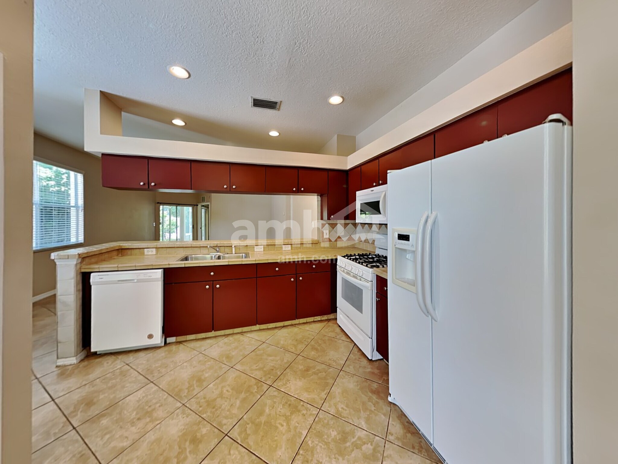Building Photo - 6010 Kiteridge Dr