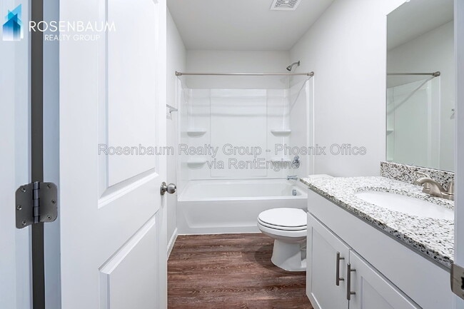 Building Photo - 11094 W Arvada Dr