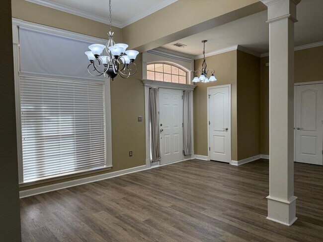 Building Photo - 111 Southwind Cove