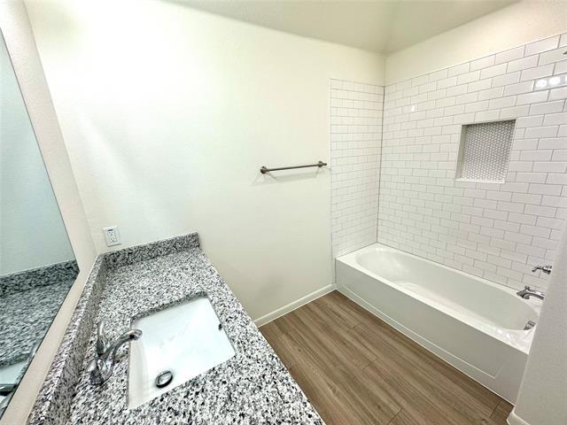 Building Photo - 4910 Dry Creek Rd