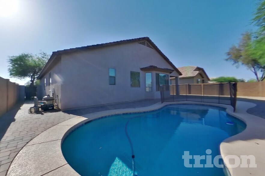 Building Photo - 6608 S 45th Ln