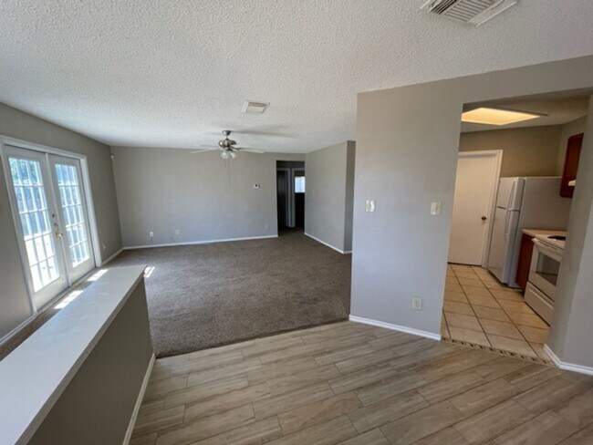 Building Photo - Price Change! Well-Maintained 3-Bedroom Home with Spacious Yard In NE San Antonio