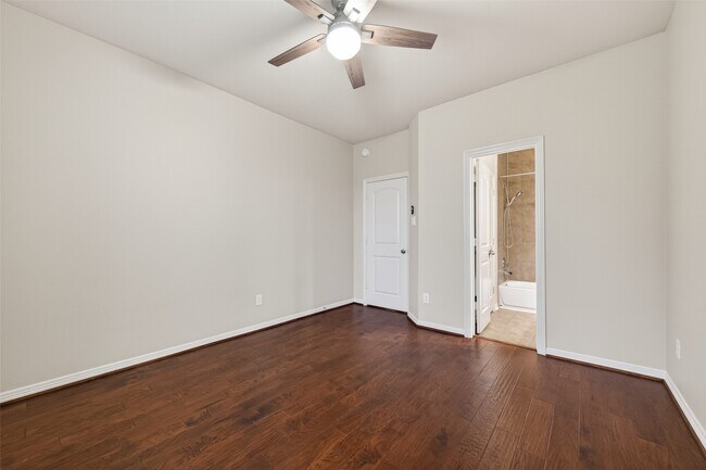 Building Photo - 5215 Field Briar Ln