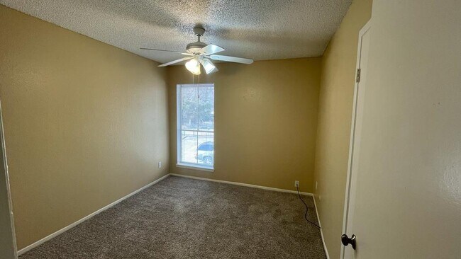 Building Photo - 12615 Brookglade Cir