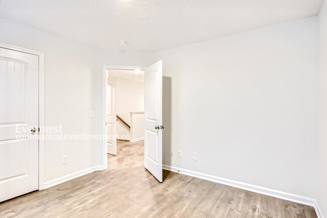 Building Photo - 222 Ansley Wy