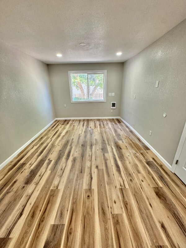 Building Photo - 4325 Lashelle Ave