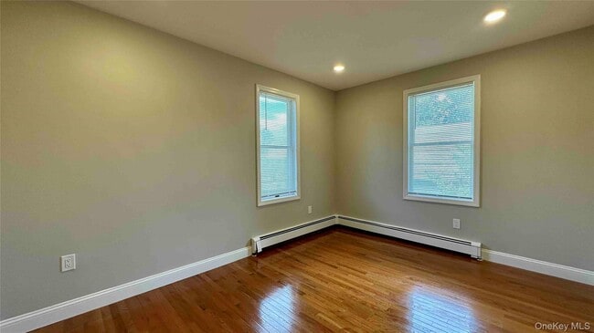 Building Photo - 158 Anstice St
