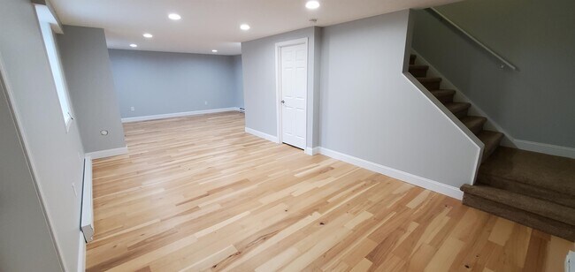 Building Photo - 172 Beth Ln