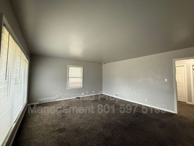 Building Photo - 1141 Rushton St