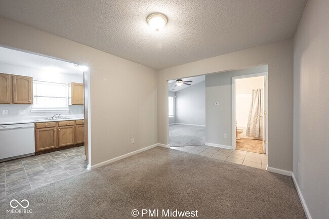 Building Photo - 19496 Prairie Crossing Dr