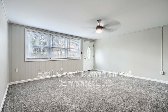 Building Photo - 431 Caledonia Ave