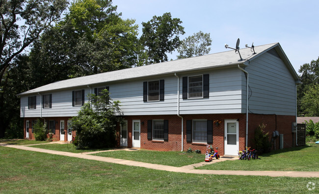 Building Photo - Chappell Townhomes