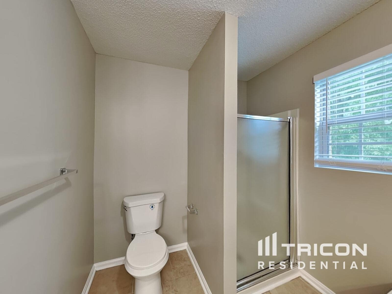 Building Photo - 5922 Graywood Cir SE