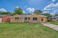 Building Photo - 5606 Elm Spring Dr
