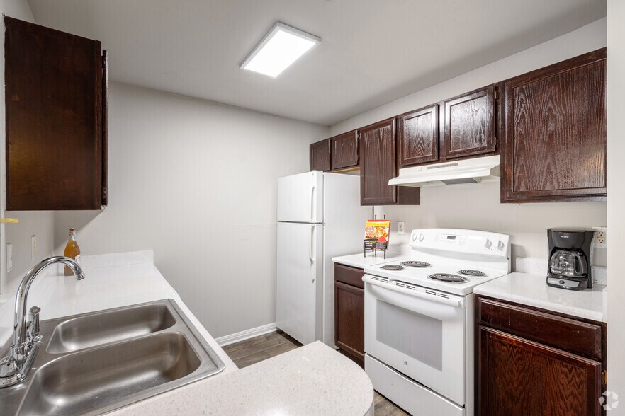 Village at Collinwood 1001 Collinwood West Dr Austin TX 78753