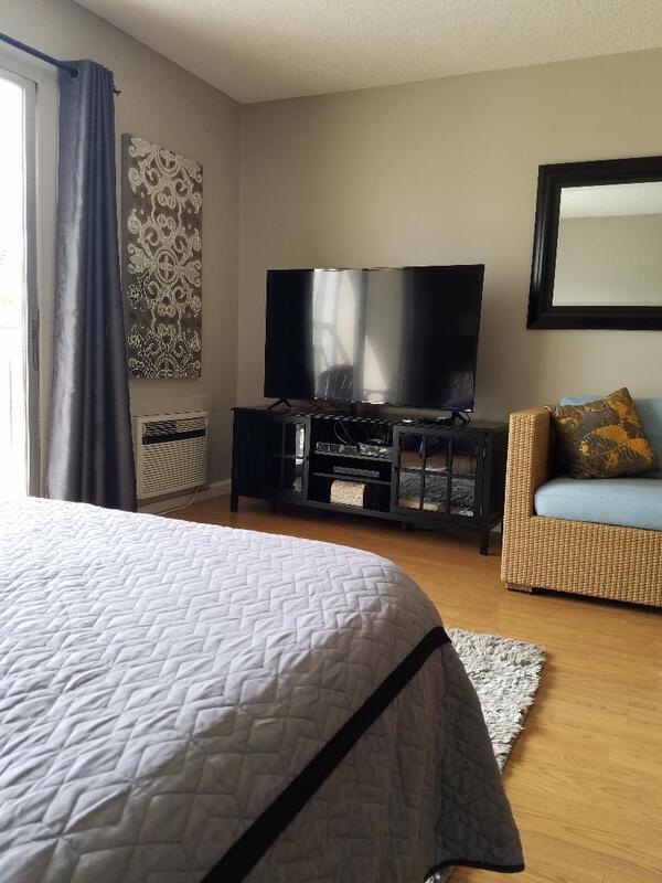 Building Photo - 355 Kalanianaole St