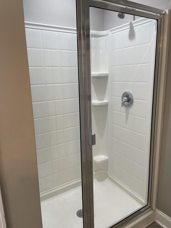Building Photo - 354 Thorp Circle