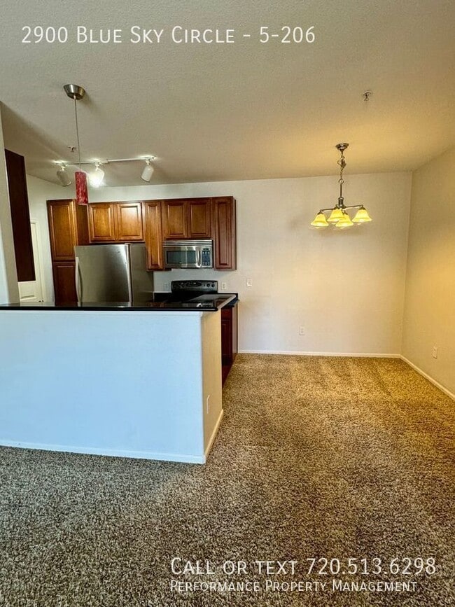 Building Photo - 2900 Blue Sky Cir