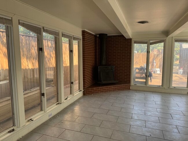 Building Photo - 2708 20th St