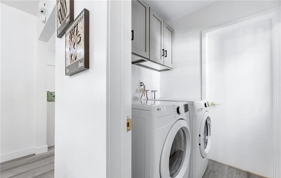 Building Photo - 8356 Vanalden