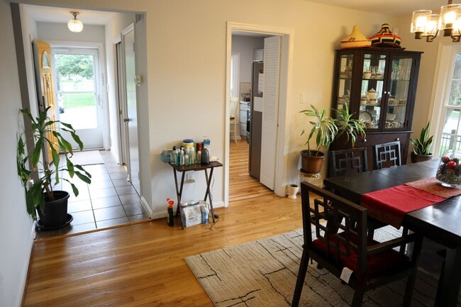 Building Photo - Commuter’s Dream! Spacious 3-Level End-Unit Townhome – Just 2 Blocks to Metro
