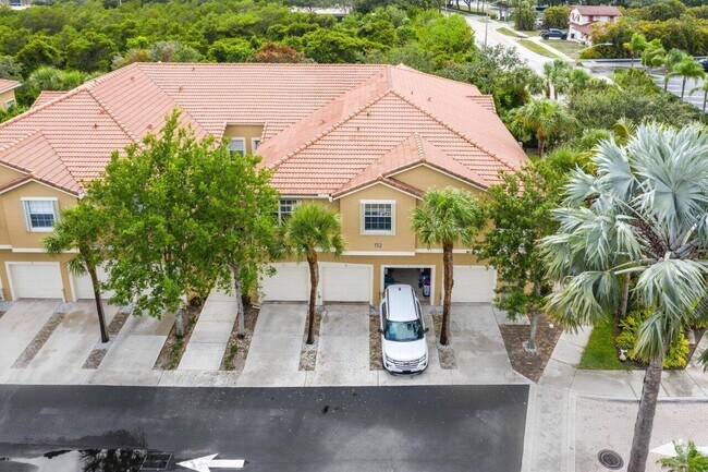 Building Photo - 152 Village Blvd