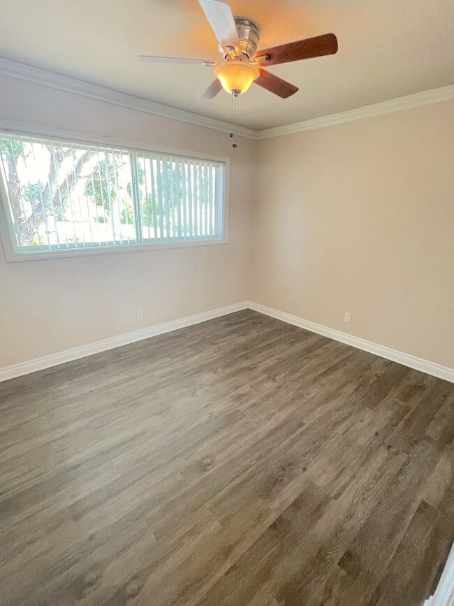 Building Photo - M/I Special - Awesome Condo - Complex W/ Pool & Located Minutes From Beach