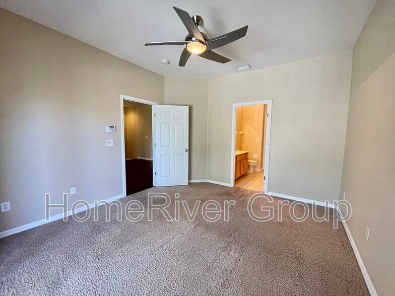 Building Photo - 9502 W Park Village Dr