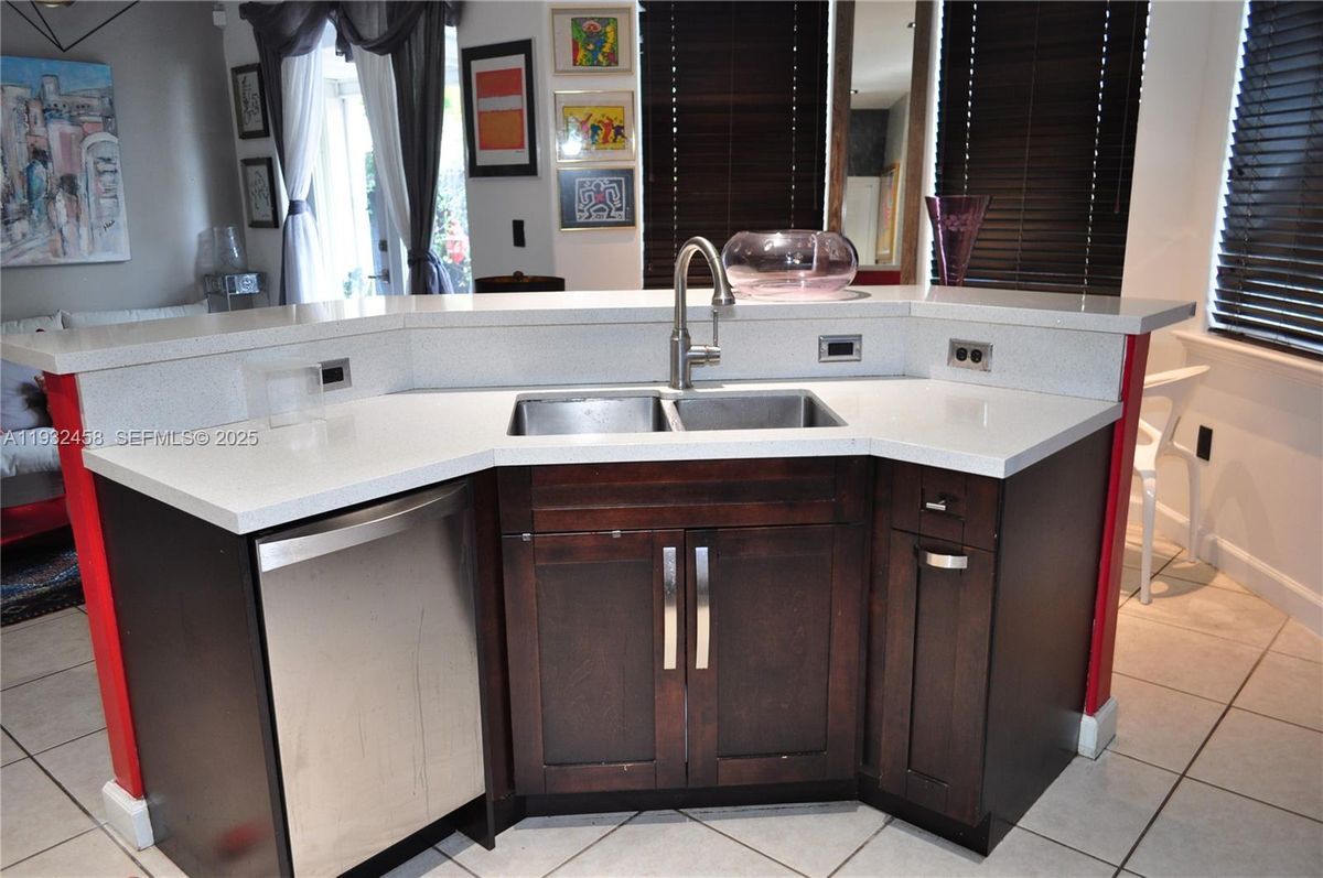 Building Photo - 4849 NW 108th Path