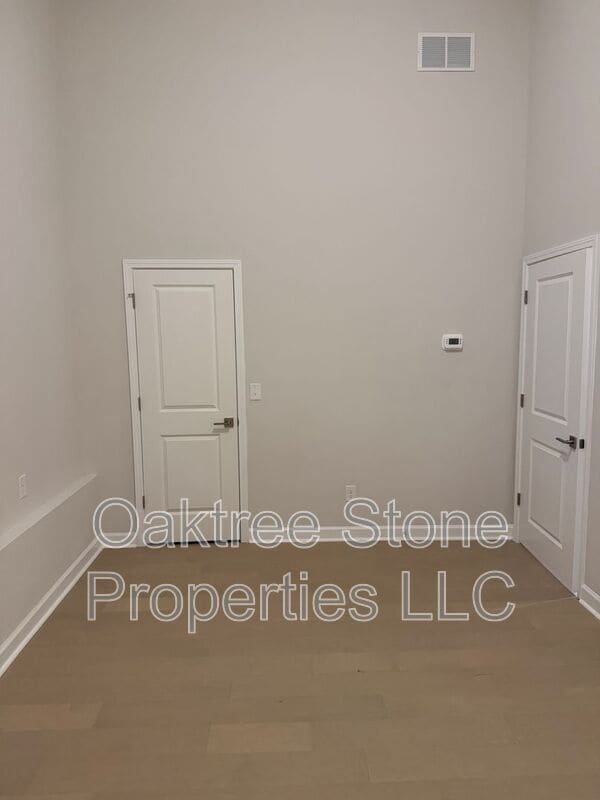 Building Photo - 1973 Hollywood Rd