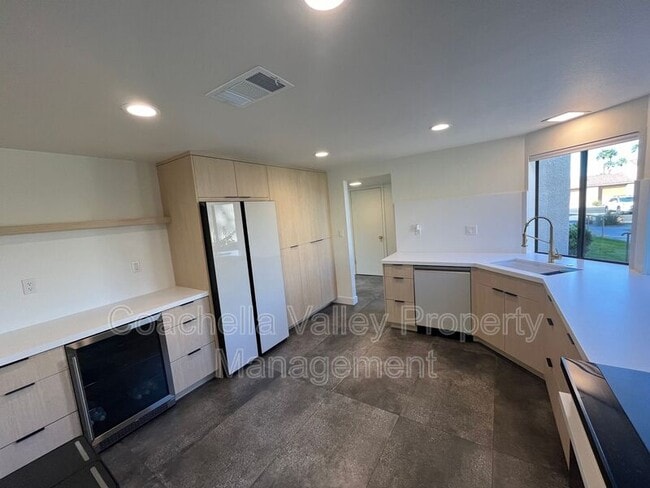 Building Photo - 72335 Canyon Ln