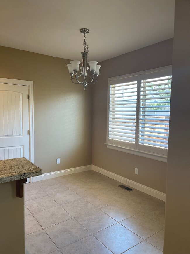 Building Photo - 1355 Cedar Creek Cir