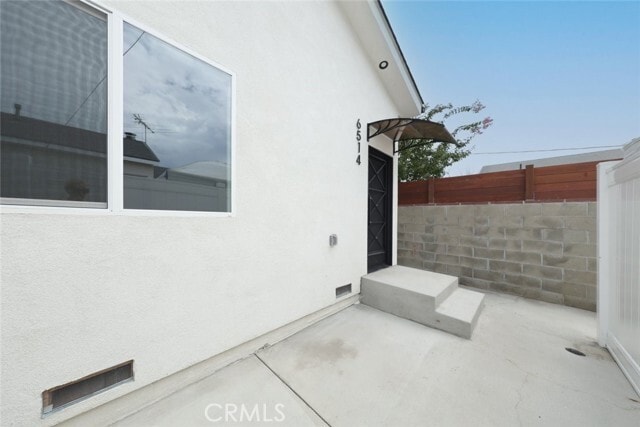 Building Photo - 6514 Kraft Ave