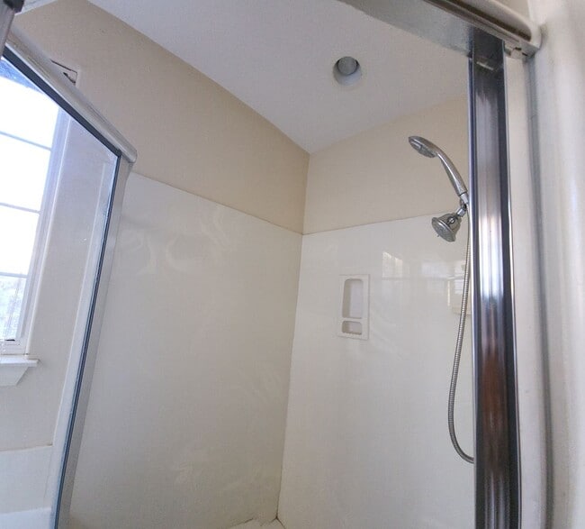 Building Photo - Super close to Poly- Approx. 1000 feet from Cal Poly Grand Avenue entrance-VERY CLOSE!!!