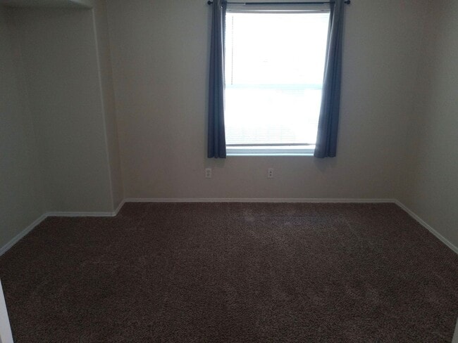 Building Photo - PRICE REDUCED! **3 Bedroom 2 Bathroom in Southwest ABQ!! ** AVAILABLE NOW **