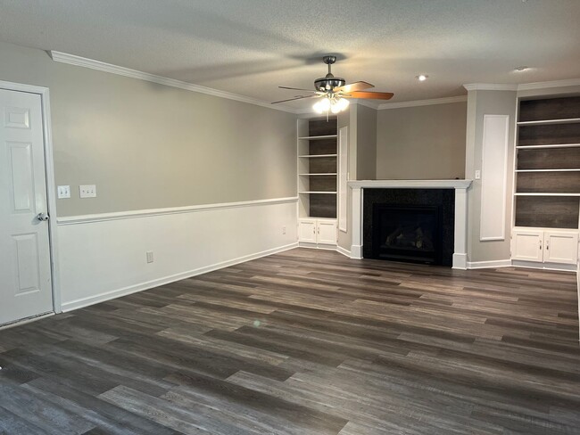 Building Photo - Spacious 2 Story Home In Raleigh, Availabl...