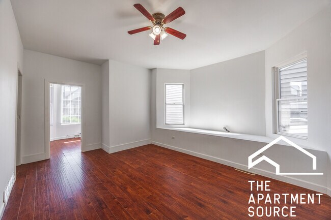 Building Photo - 2140 N Karlov Ave