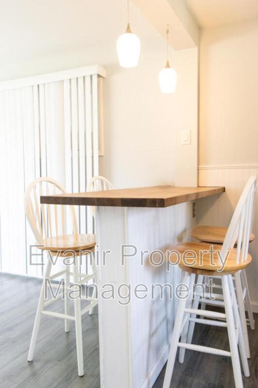 Building Photo - 3 First St