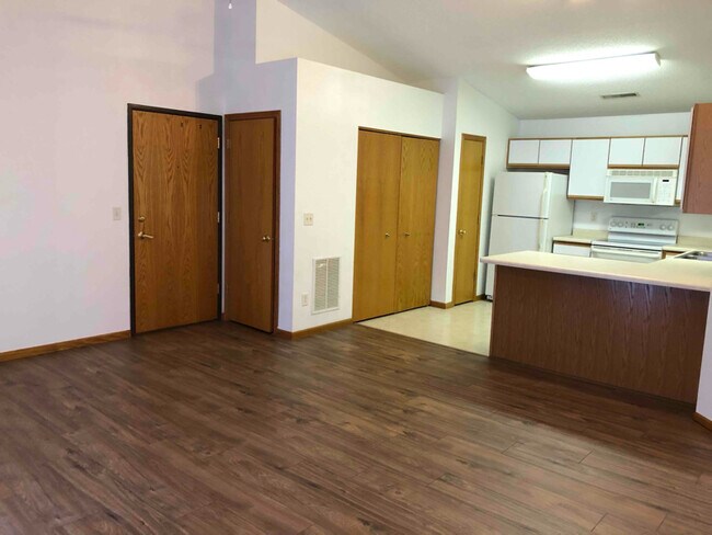 Building Photo - 2707 Triple Crown Ln